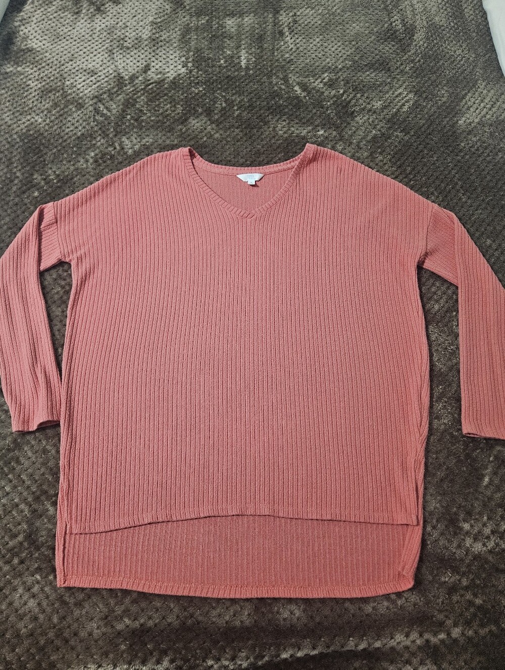 Dusty Rose Ribbed V‑Neck Long Sleeve Top
